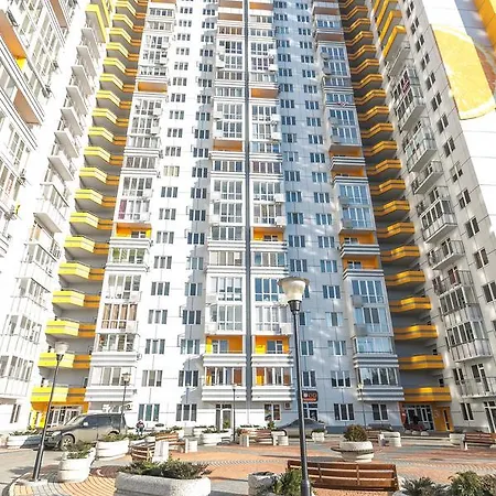 Apartment Luxury In A Bright House On Srednefontanskaya 35